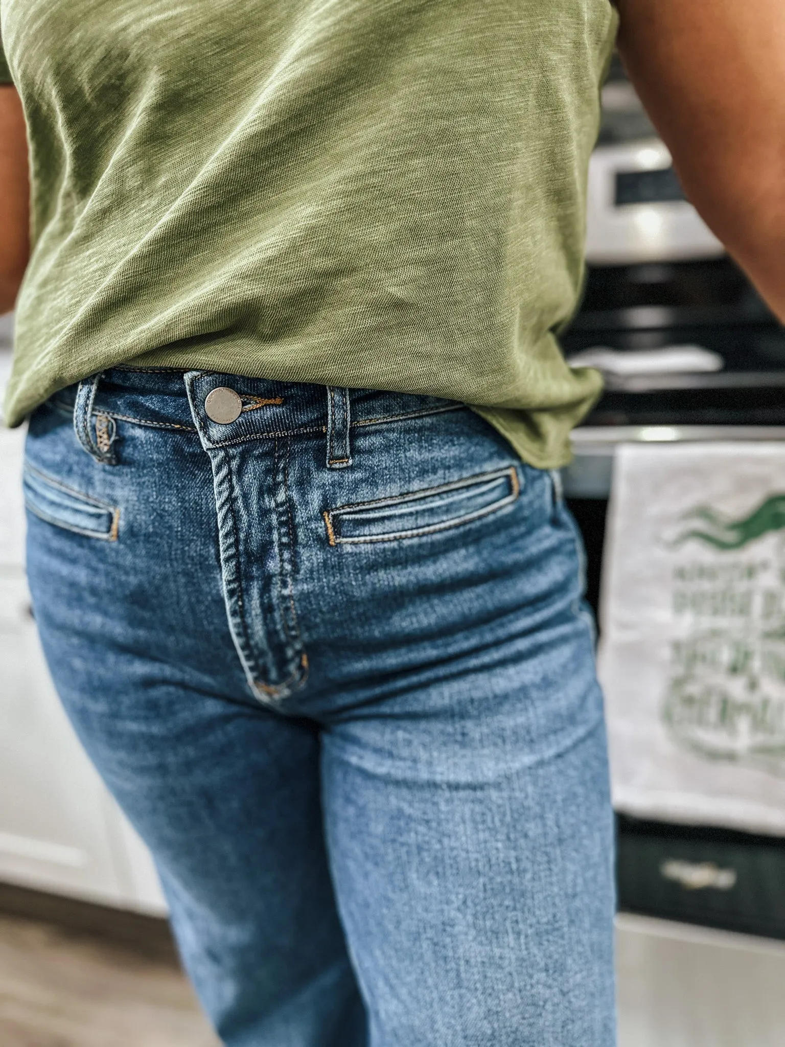 Fiona Super High Rise Wide Leg Jean Tempo