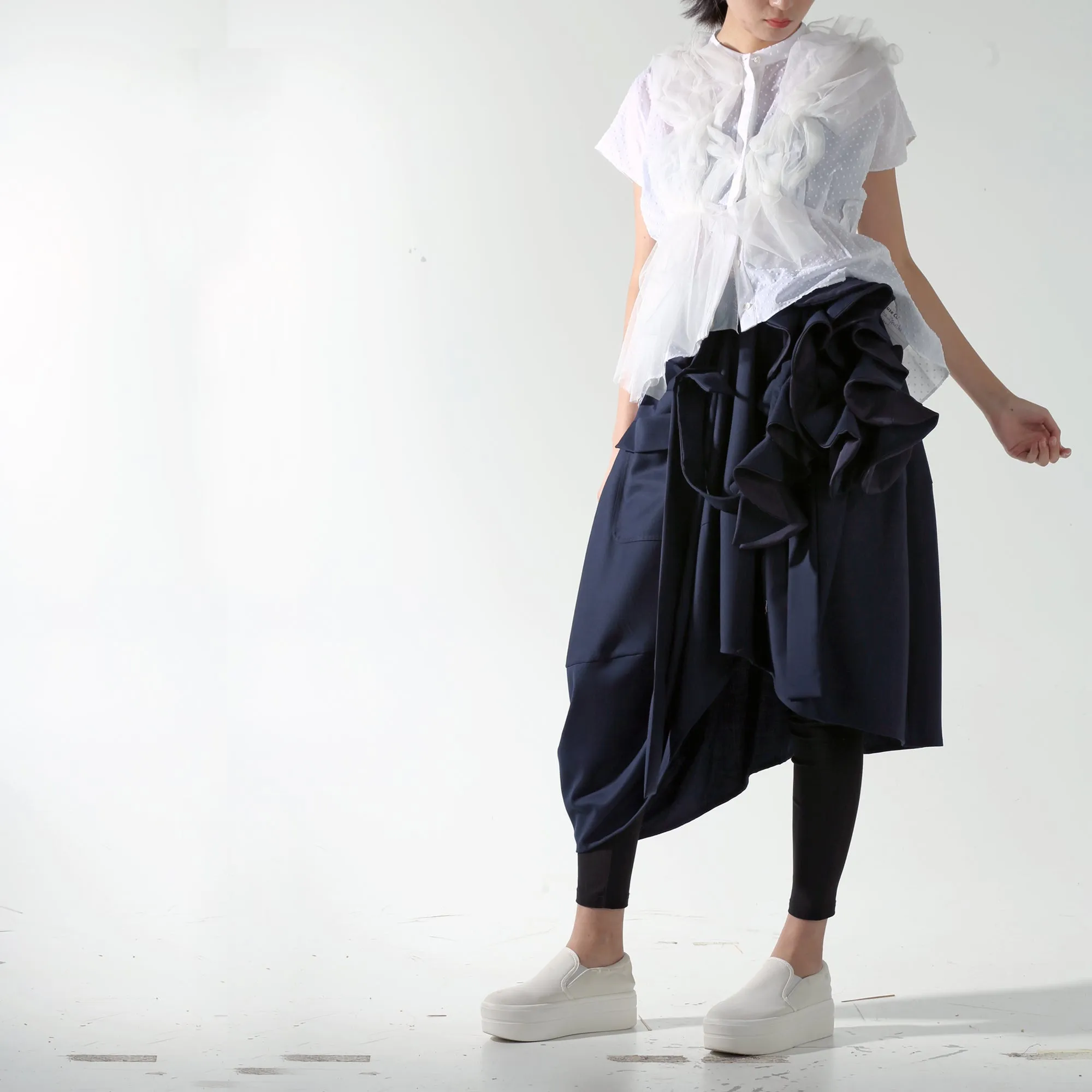 Skirts - Drop Cocoon with circular Ruffle Suspender