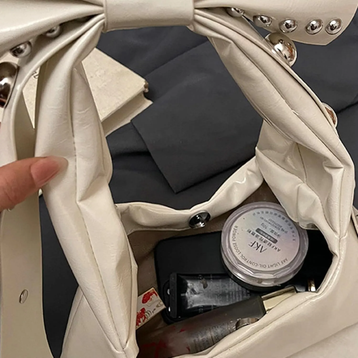 Y2K Handbag Bow Shoulder Bag Women Studded Purse Beaded Vintage Punk Clutch Trendy Underarm Bag Dumpling Purse