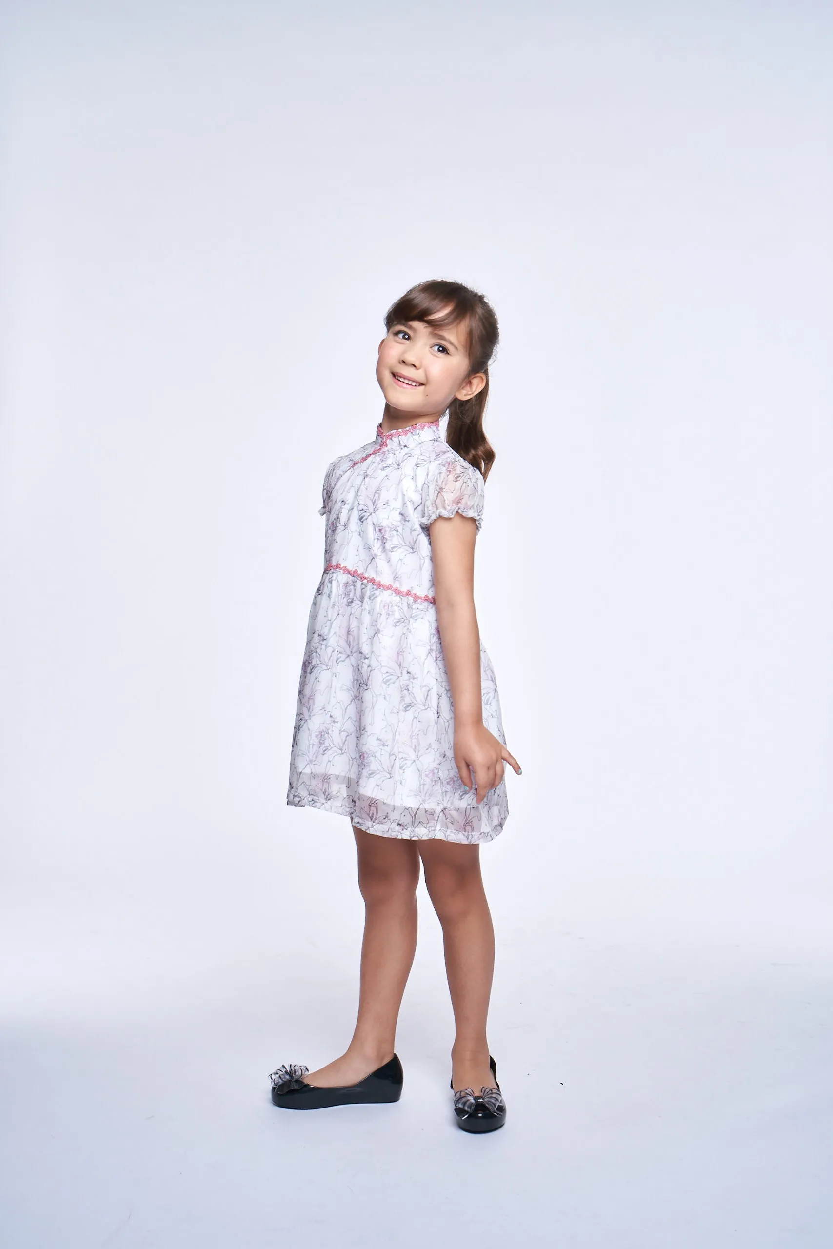 Yi-ming Girls' DM Chiffon Gathered Dress